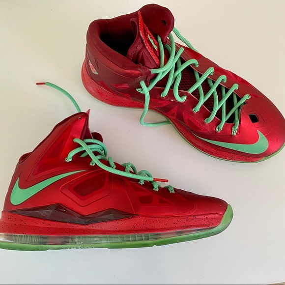 lebron james christmas shoes